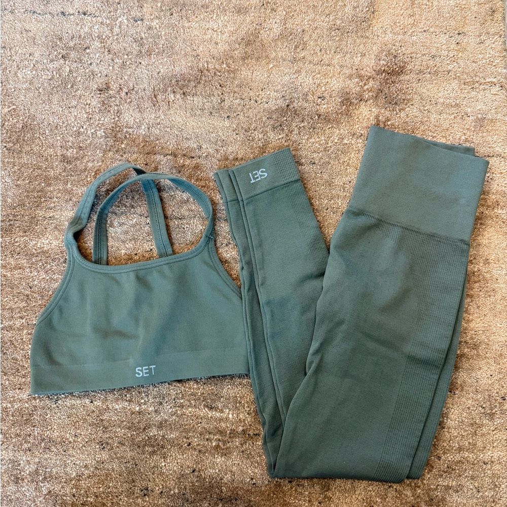SET Active Olive Green Leggings and Bra Set